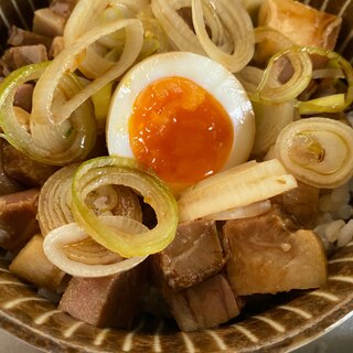 チャーシュー丼